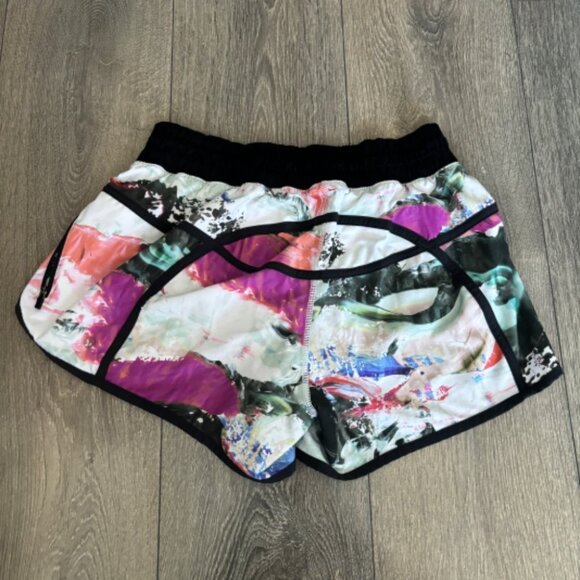 Lululemon Tracker Short III *4-way Stretch - Picture 6 of 8